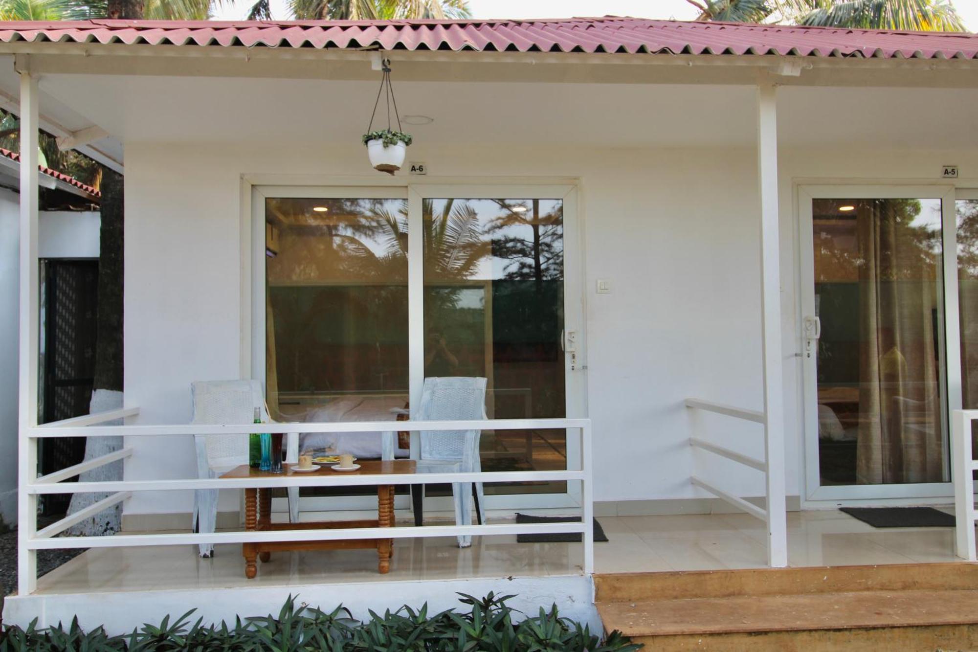 Arabian Sea Beach Resort Morjim Εξωτερικό φωτογραφία