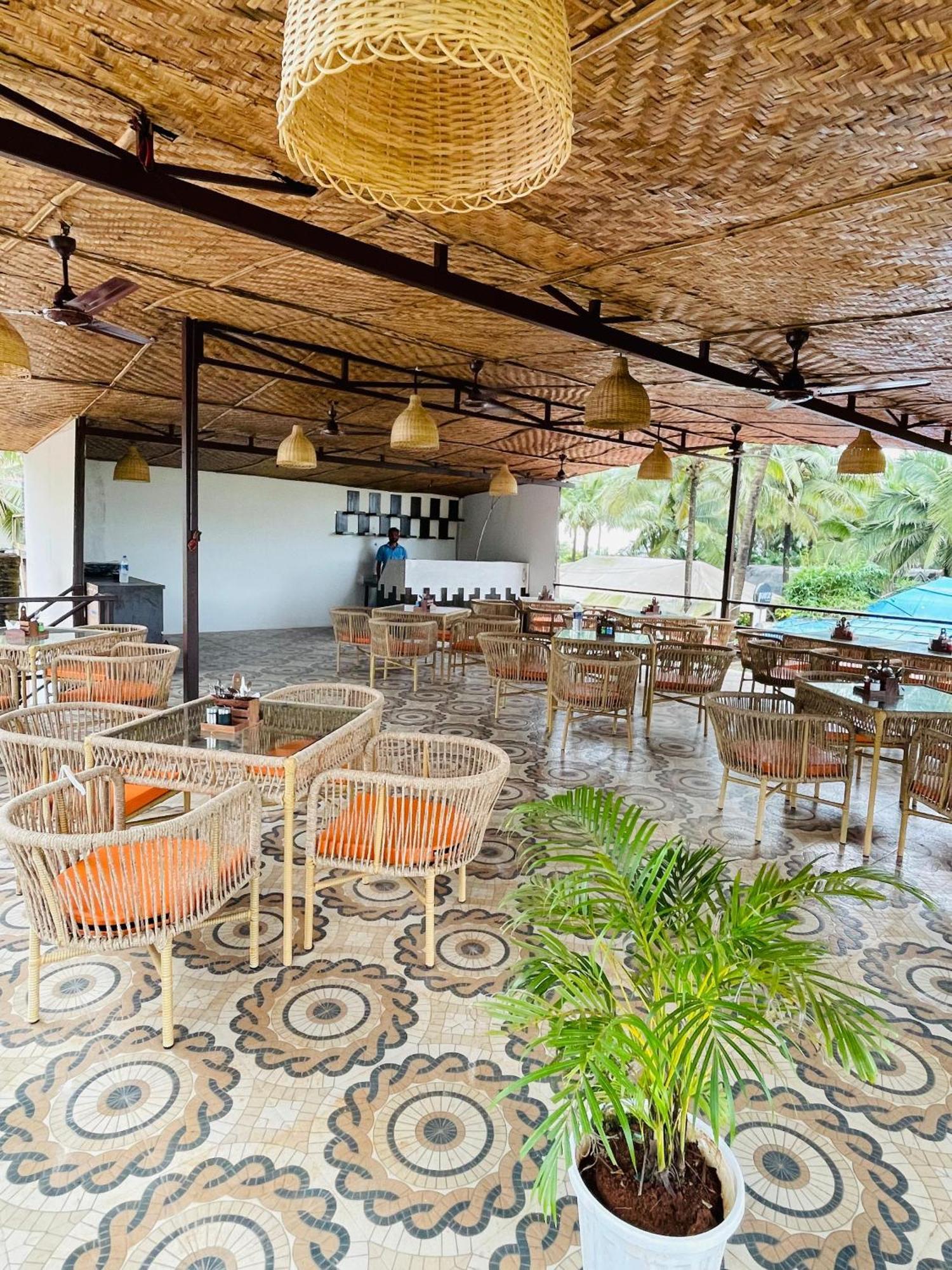 Arabian Sea Beach Resort Morjim Εξωτερικό φωτογραφία