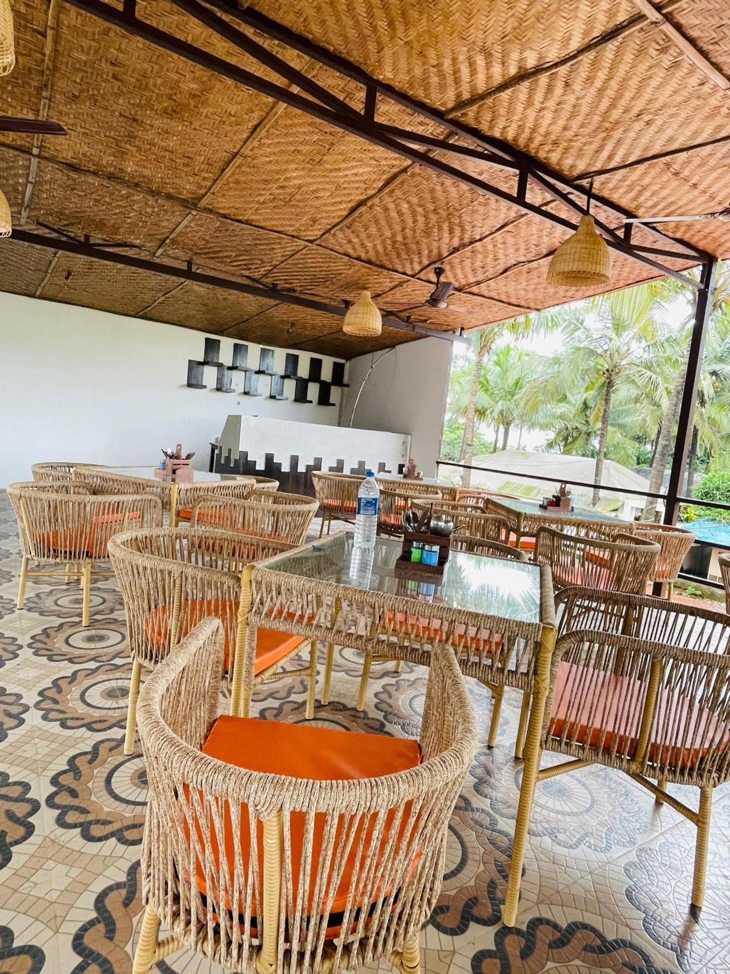 Arabian Sea Beach Resort Morjim Εξωτερικό φωτογραφία