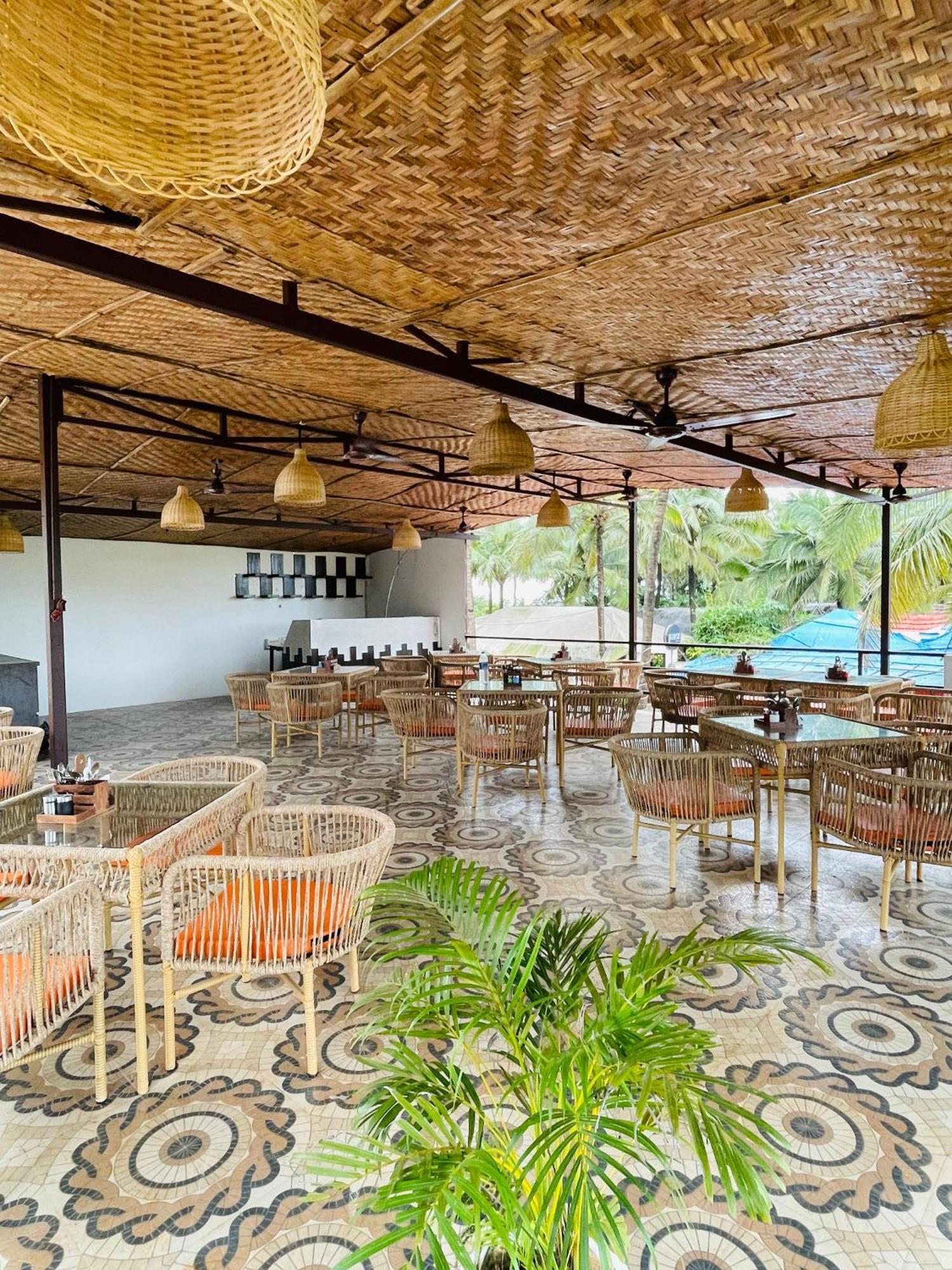 Arabian Sea Beach Resort Morjim Εξωτερικό φωτογραφία